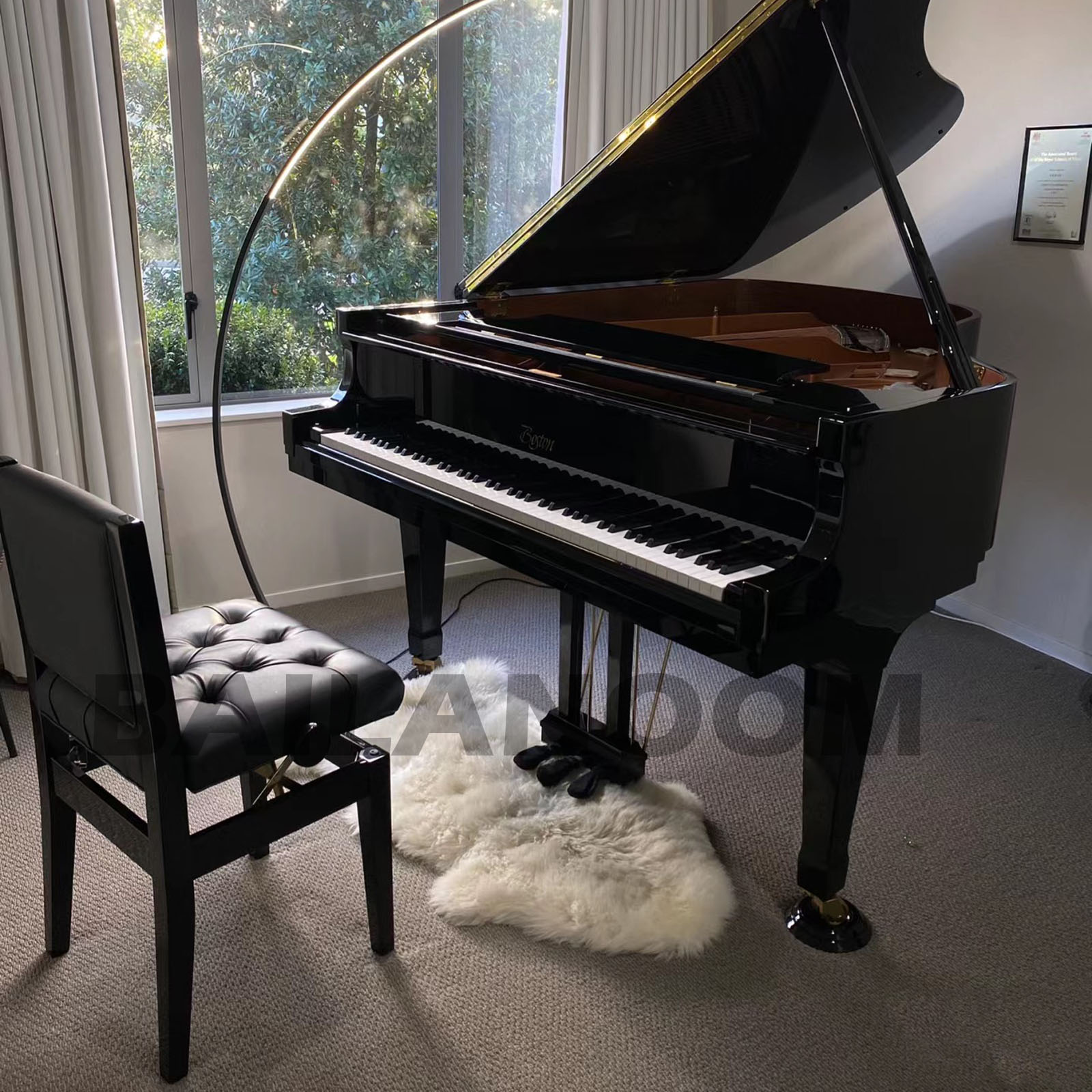 Piano bench with back support - side view showing lumbar curve