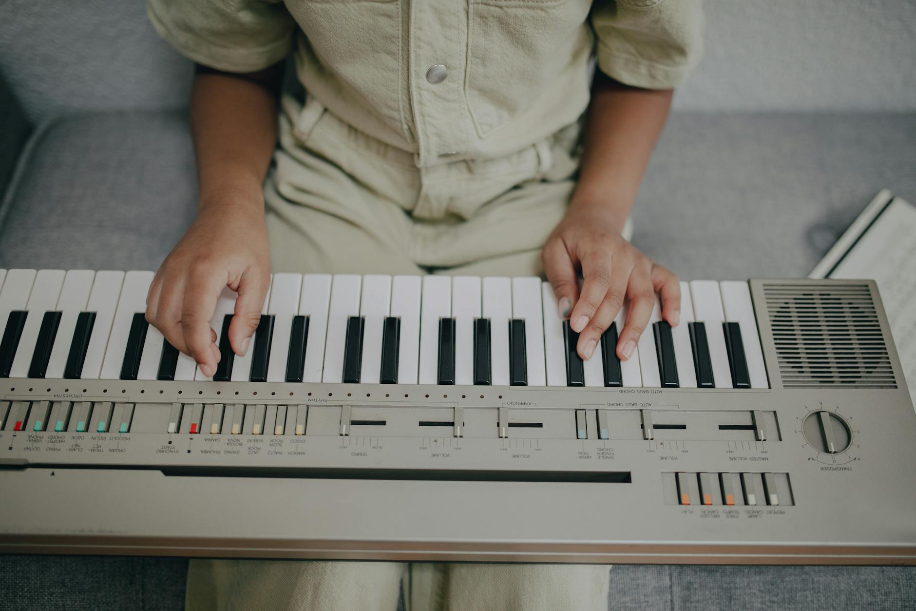 Best Piano Bench for Beginners in 2026