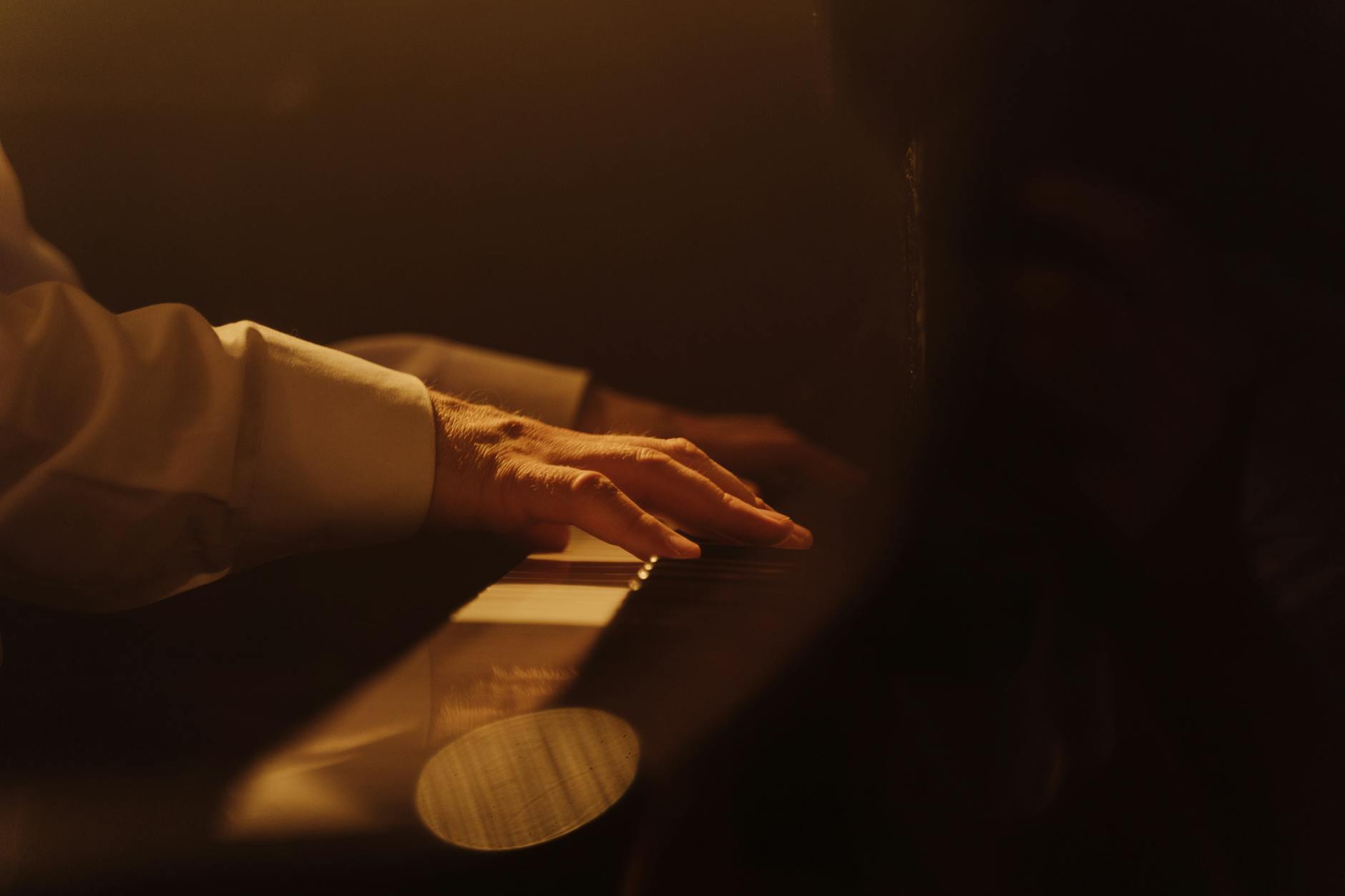 The 5-Minute Piano Warm-Up Routine Every Pianist Needs