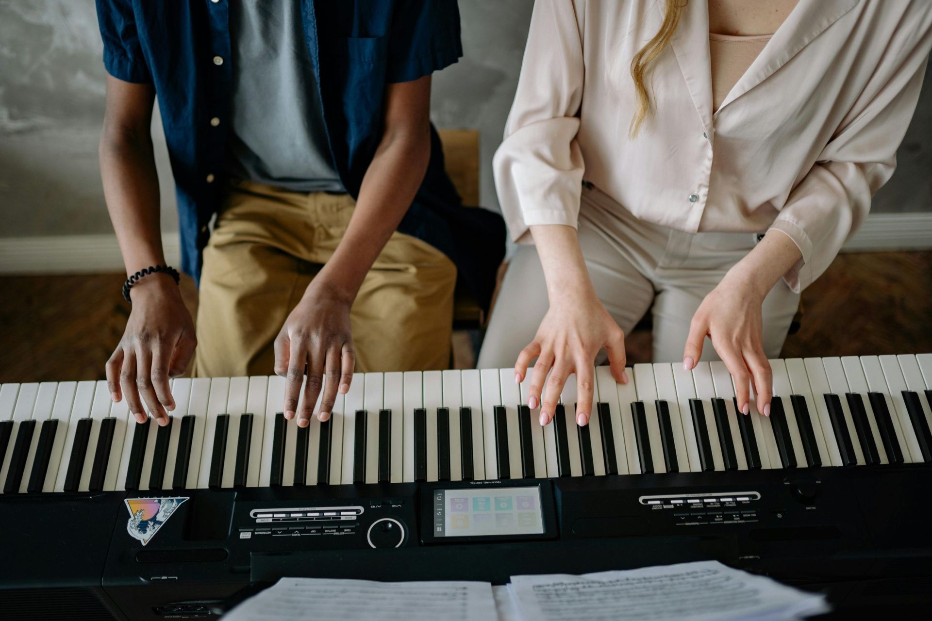 Piano Bench for Two: Duet Benches for Teachers, Parents & Partners